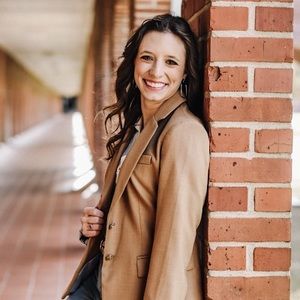 Meet your Posher, Victoria